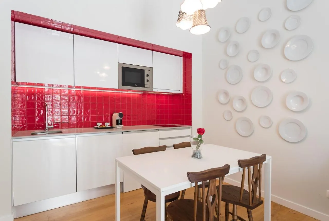 アパート Bright Apt With Patio In City Center! Lisboa ポルトガル
